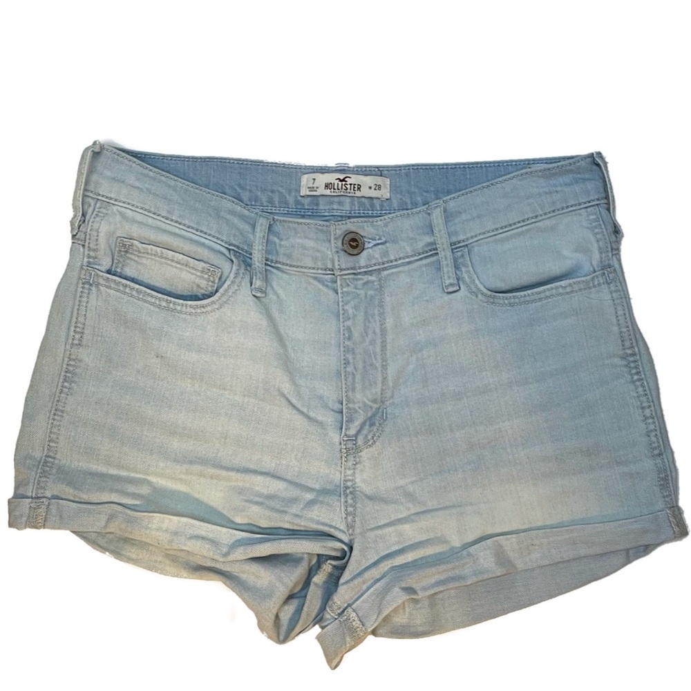 Hollister high waisted jean shorts size 7 W28